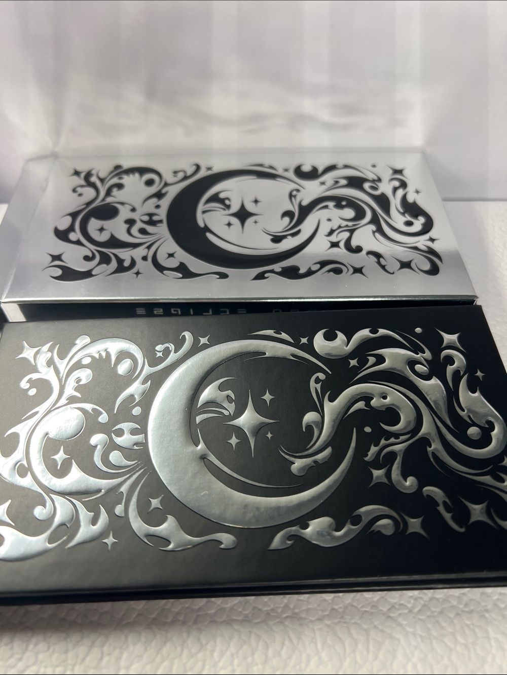 Blend Bunny Cosmetics Lunar Eclipse Dimension Palette - Picture 2 of 3